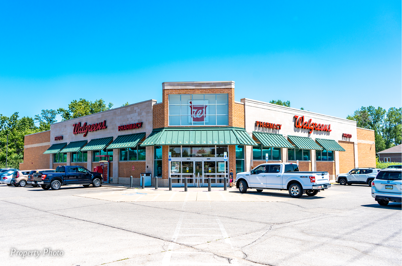 Walgreens | Cedar Rapids, IA | Northmarq